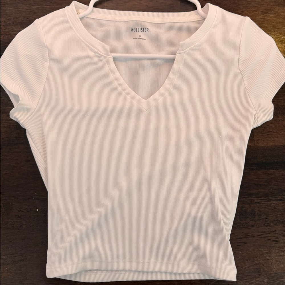Hollister T-shirt